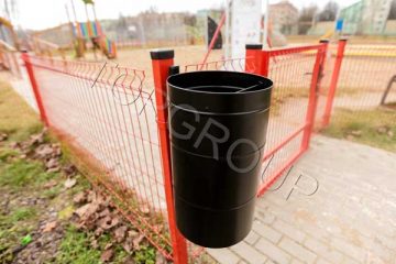 Kosz miejski na ścianę