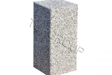 TopGroup producent słupków betonowych o podstawie 32x32 cm i wysokości 70 cm