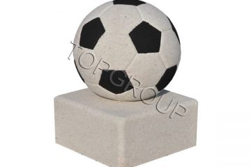 TopGroup producent słupków betonowych piłka o wysokości 70 cm